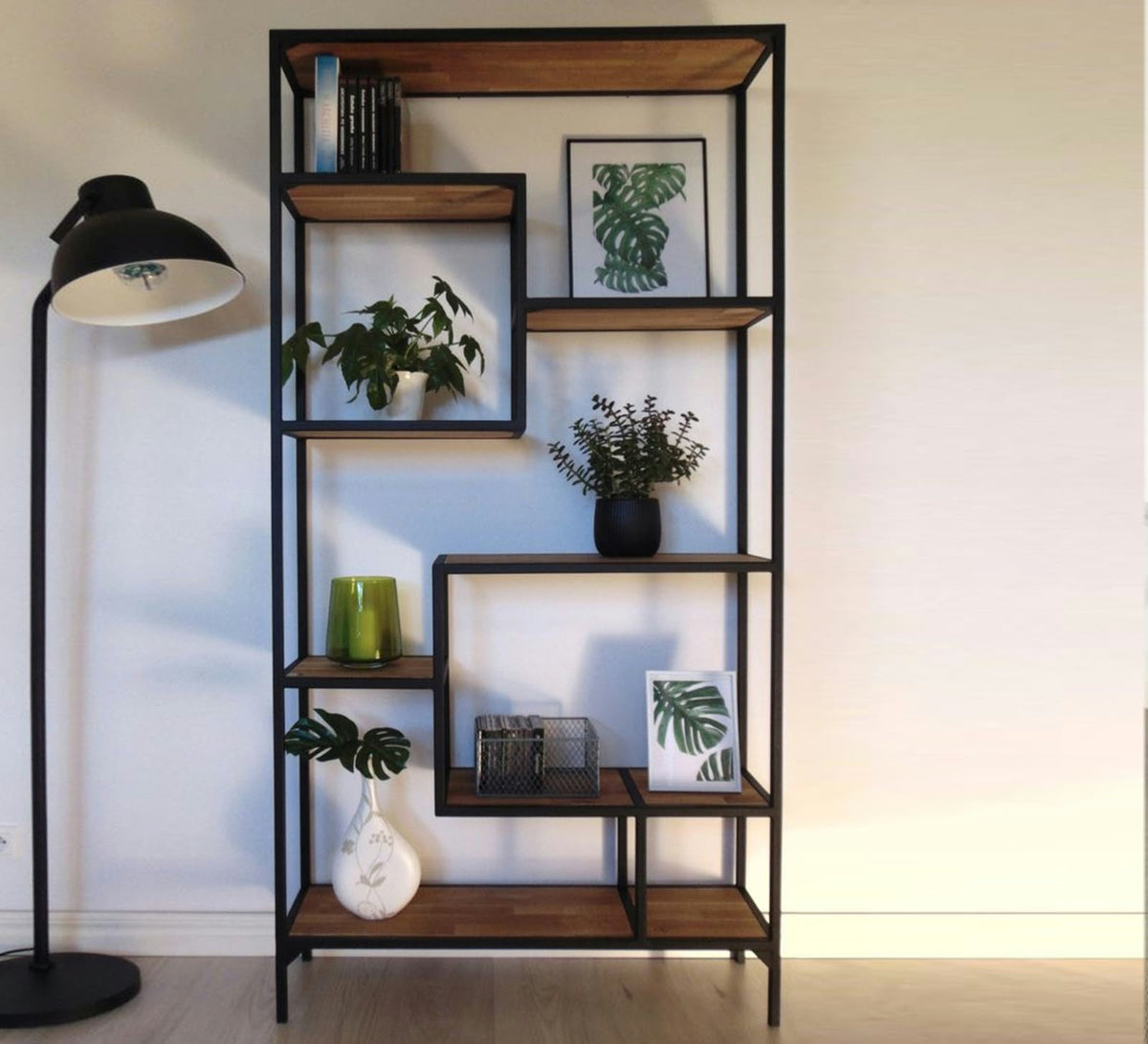 Bookshelf – Black, 60 x 30 x 180 cm | BS7