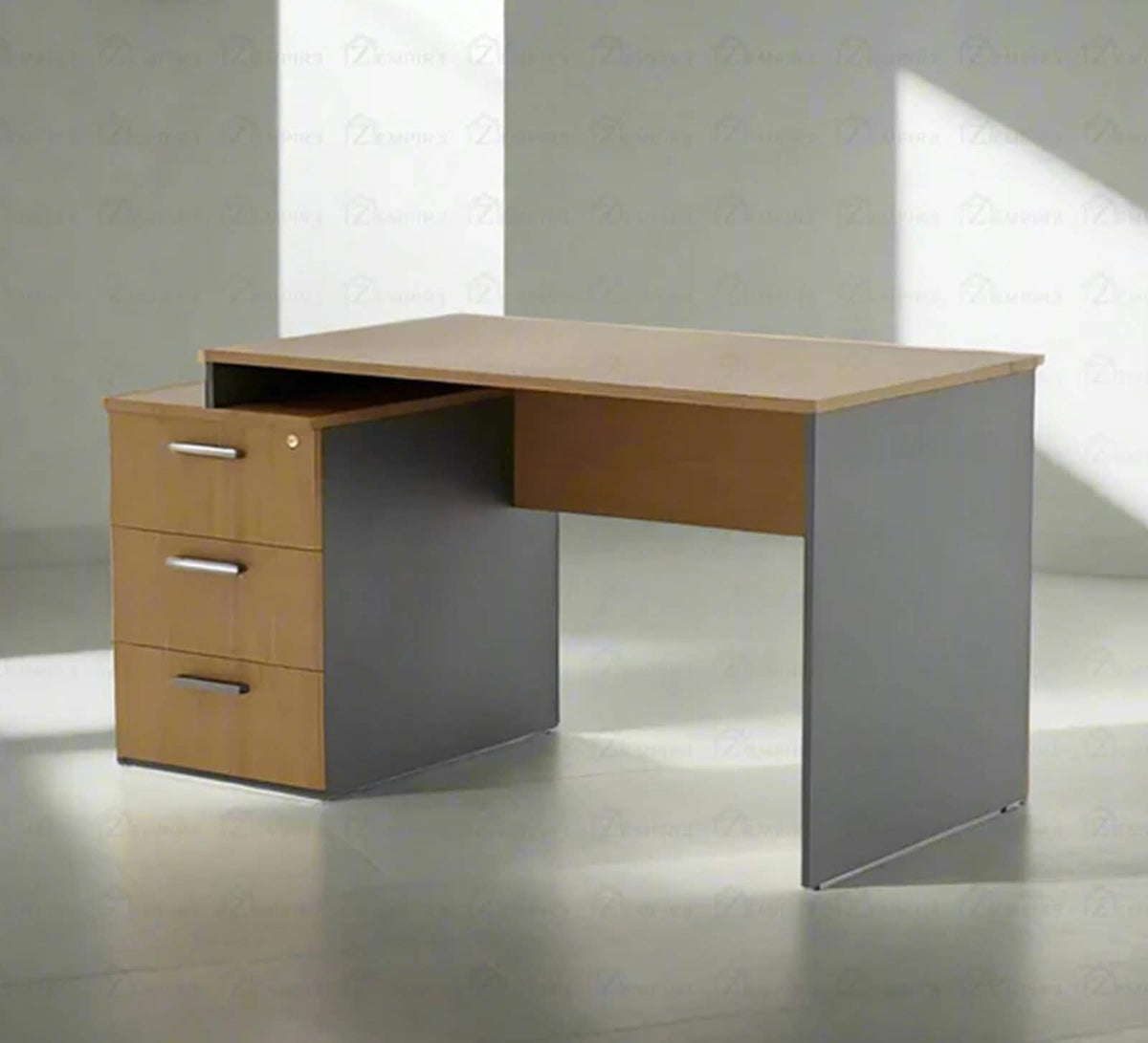 Desk – Brown and Grey, 75 x 60 x 120 cm | DK16
