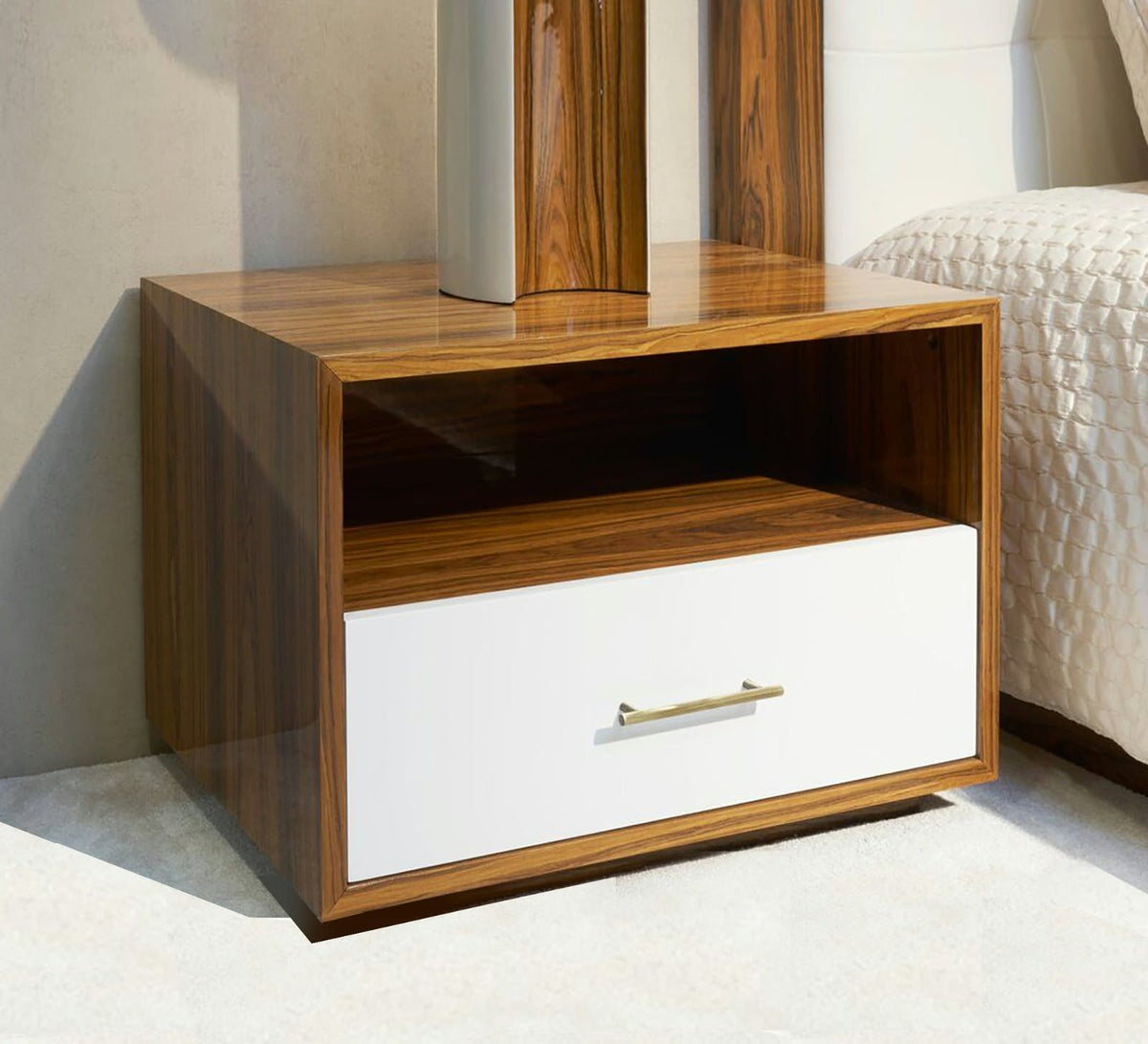 Nightstand – White and Brown, 40 x 40 x 50 cm | NT4